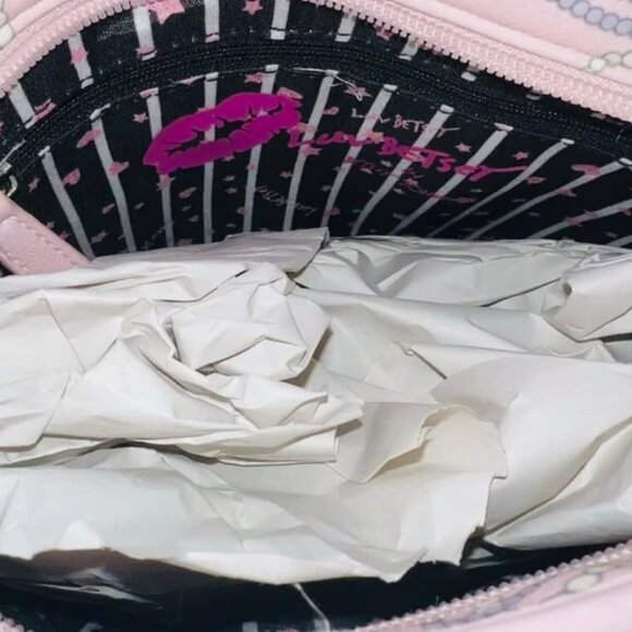 Betsey Johnson LB Lara Coquette Bows Small Blush Tote Bag PomPom Heart Charm NWT - Picture 5 of 11
